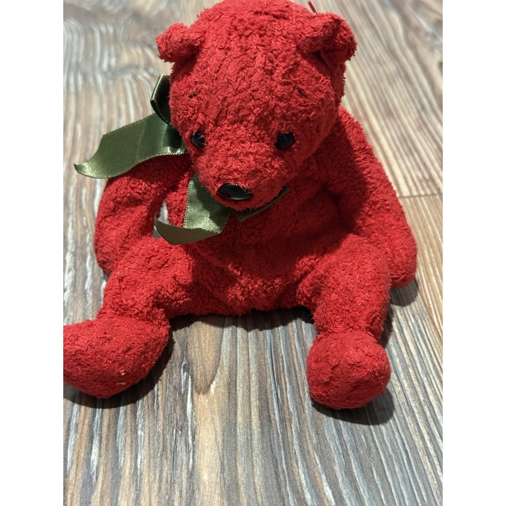 TY Beanie Babies "MISTLETOE" Red CHRISTMAS TEDDY BEAR
